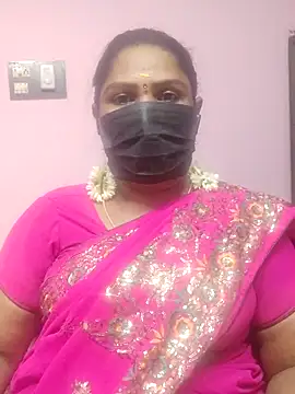 Snapshot of Tamil_Azhaghi25 chatting on 8, 9, 2025 Tamil Azhaghi25 online show from 8, 9, 2025