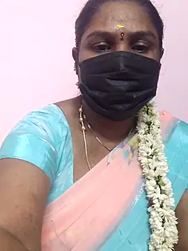 Snapshot of Tamil_Azhaghi25 chatting on 22, 9, 2025 Tamil Azhaghi25 online show from 22, 9, 2025