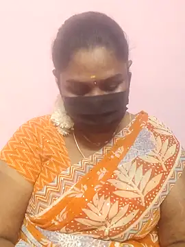 Snapshot of Tamil_Azhaghi25 chatting on 23, 9, 2025 Tamil Azhaghi25 online show from 23, 9, 2025