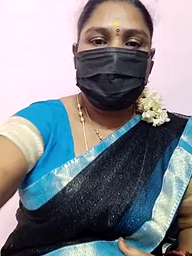 Snapshot of Tamil_Azhaghi25 chatting on 2, 10, 2025 Tamil Azhaghi25 online show from 2, 10, 2025