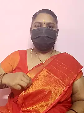 Snapshot of Tamil_Azhaghi25 chatting on 5, 10, 2025 Tamil Azhaghi25 online show from 5, 10, 2025