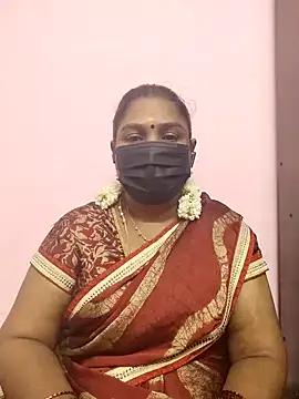 Snapshot of Tamil_Azhaghi25 chatting on 6, 10, 2025 Tamil Azhaghi25 online show from 6, 10, 2025