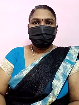 Snapshot of Tamil_Azhaghi25 chatting on 17, 10, 2025 Tamil Azhaghi25 online show from 17, 10, 2025
