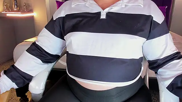 Miss Francheska online show from 29, 4, 2026