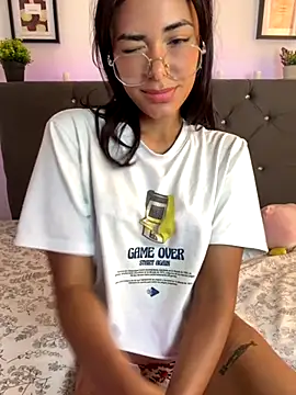 Snapshot of Im_Lyan chatting on 28, 9, 2025 Im Lyan online show from 28, 9, 2025