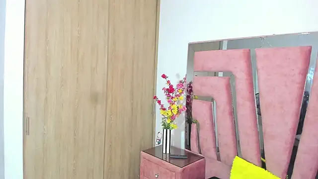 MaraKarly online show from 17, 10, 2025