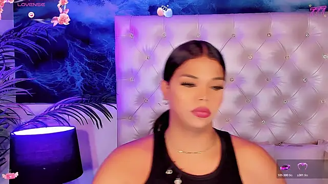Valeria Swett  online show from 26, 7, 2026