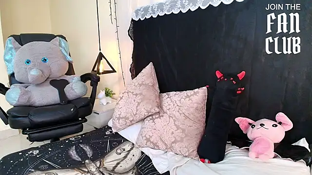 IvyBelle  online show from 9, 7, 2026