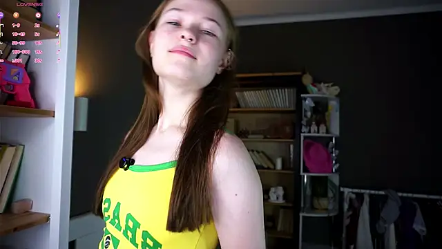 LynHillaire online show from 20, 12, 2025