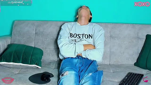 Maikol Ortiz online show from 8, 10, 2025