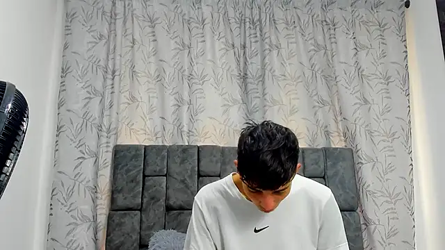 Maikol Ortiz online show from 30, 11, 2025