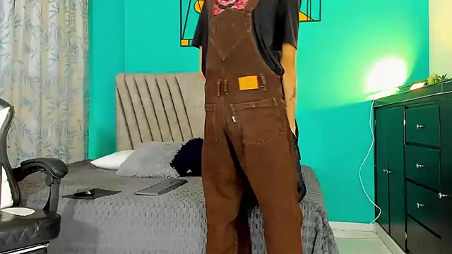 Maikol Ortiz online show from 3, 3, 2026