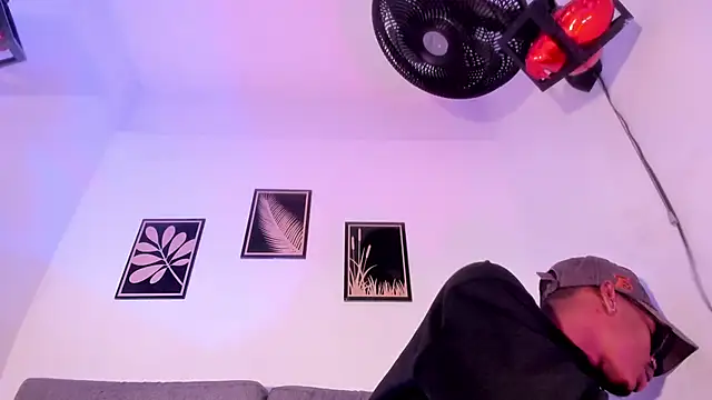 criss zuri online show from 7, 5, 2026