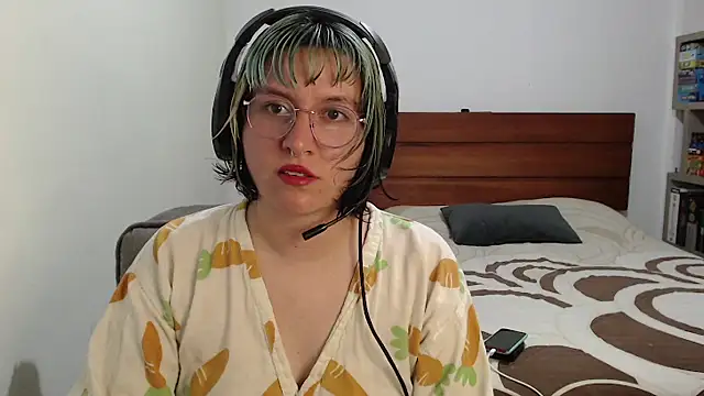 Snapshot of Froggyinthebox chatting on 23, 3, 2026 Froggyinthebox online show from 23, 3, 2026