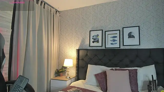 Snapshot of sophie__blare chatting on 3, 7, 2026 sophie blare online show from 3, 7, 2026