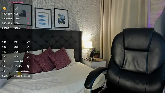 Snapshot of sophie__blare chatting on 27, 7, 2026 sophie blare online show from 27, 7, 2026