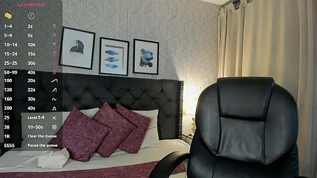Snapshot of sophie__blare chatting on 28, 7, 2026 sophie blare online show from 28, 7, 2026