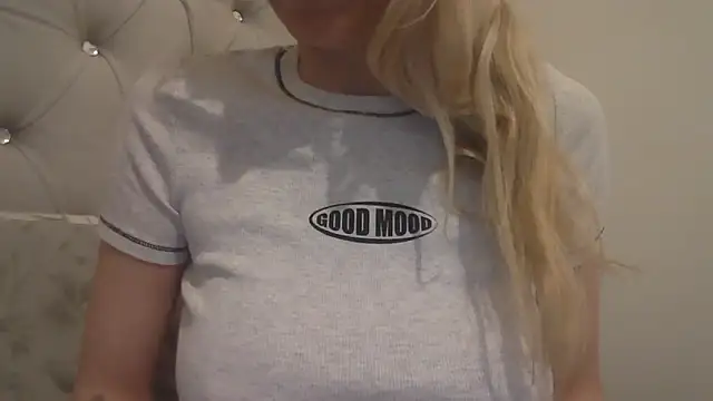 flirty babe x online show from 6, 2, 2026