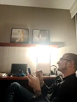 Snapshot of WWGD69 chatting on 5, 10, 2025 WWGD69 online show from 5, 10, 2025