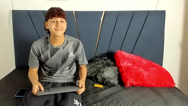 zeusapollofuck online show from 12, 9, 2025