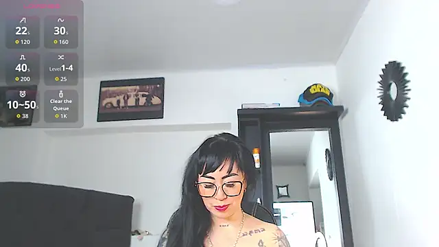 Vicky hotmilf online show from 28, 4, 2026