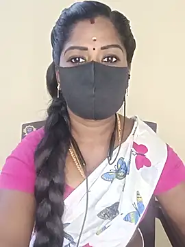 Snapshot of tamilammukuttyy chatting on 6, 7, 2026 tamilammukuttyy online show from 6, 7, 2026