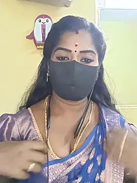 Snapshot of tamilammukuttyy chatting on 17, 7, 2026 tamilammukuttyy online show from 17, 7, 2026