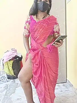 Snapshot of tamilammukuttyy chatting on 4, 8, 2026 tamilammukuttyy online show from 4, 8, 2026