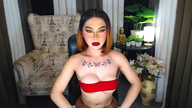 Snapshot of MariaLucyJasminx chatting on 24, 10, 2025 MariaLucyJasminx online show from 24, 10, 2025