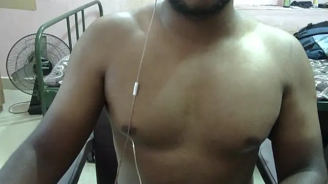 Snapshot of x_boyy_x chatting on 12, 9, 2025 x boyy x online show from 12, 9, 2025