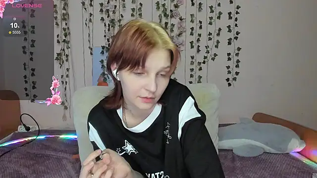 AudreyyKim online show from 22, 11, 2025