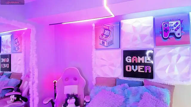 Snapshot of LindaWz_ chatting on 9, 1, 2026 LindaWz online show from 9, 1, 2026