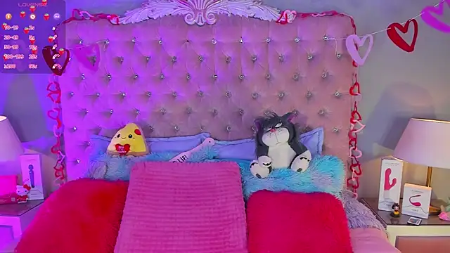 Snapshot of LindaWz_ chatting on 19, 2, 2026 LindaWz online show from 19, 2, 2026