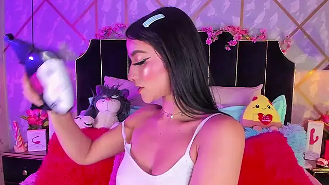 Snapshot of LindaWz_ chatting on 22, 2, 2026 LindaWz online show from 22, 2, 2026