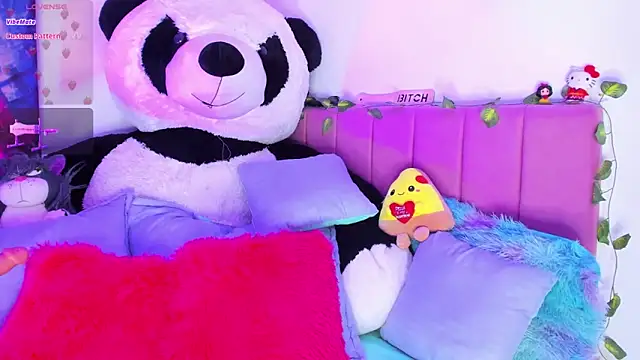 Snapshot of LindaWz_ chatting on 8, 3, 2026 LindaWz online show from 8, 3, 2026