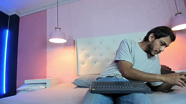 Boss Domiinator online show from 1, 5, 2026