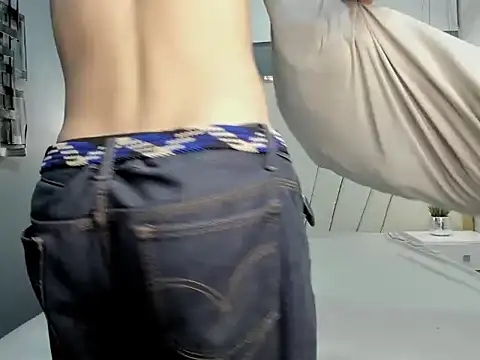 Snapshot of HunterHeat_ chatting on 25, 9, 2025 HunterHeat online show from 25, 9, 2025