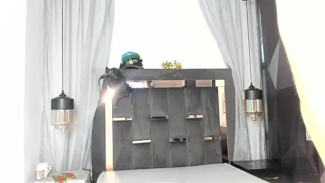 Snapshot of HunterHeat_ chatting on 25, 3, 2026 HunterHeat online show from 25, 3, 2026