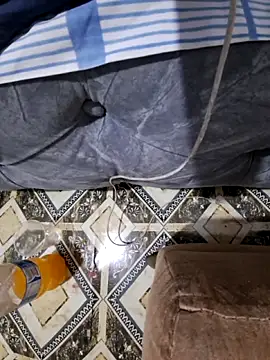 Snapshot of Estefi33 chatting on 17, 10, 2025 Estefi33 online show from 17, 10, 2025