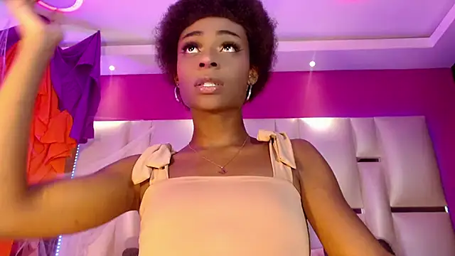 Snapshot of MariahMendezz chatting on 18, 10, 2025 MariahMendezz online show from 18, 10, 2025