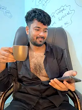 MeekBatgirl online show from 5, 10, 2025