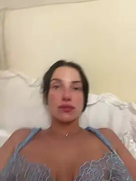 Snapshot of Remirosee chatting on 8, 2, 2026 Remirosee online show from 8, 2, 2026