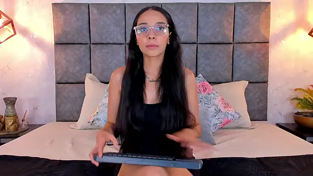 Snapshot of Roseaurora chatting on 26, 5, 2026 Roseaurora online show from 26, 5, 2026
