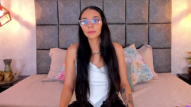 Snapshot of Roseaurora chatting on 5, 6, 2026 Roseaurora online show from 5, 6, 2026