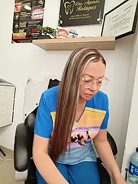 Snapshot of Madisson-04_ chatting on 23, 6, 2026 Madisson-04 online show from 23, 6, 2026