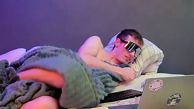 maskedboy1 online show from 29, 4, 2026