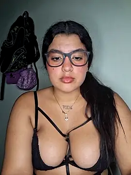 Snapshot of Cat_Hot_Party chatting on 9, 11, 2025 Cat Hot Party online show from 9, 11, 2025