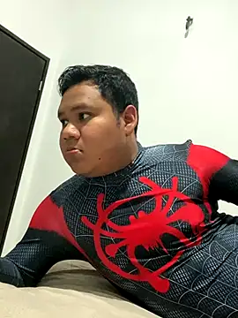 Snapshot of Danimiles chatting on 21, 12, 2025 Danimiles online show from 21, 12, 2025