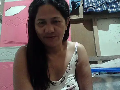 hotmama 063 online show from 28, 10, 2025