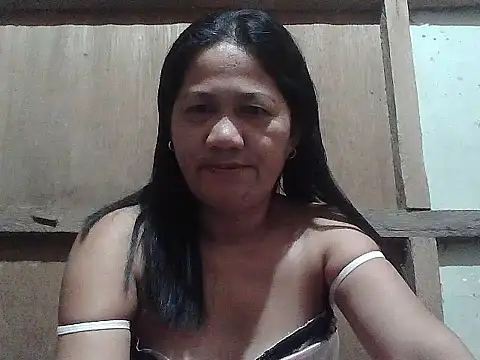 hotmama 063 online show from 18, 4, 2026